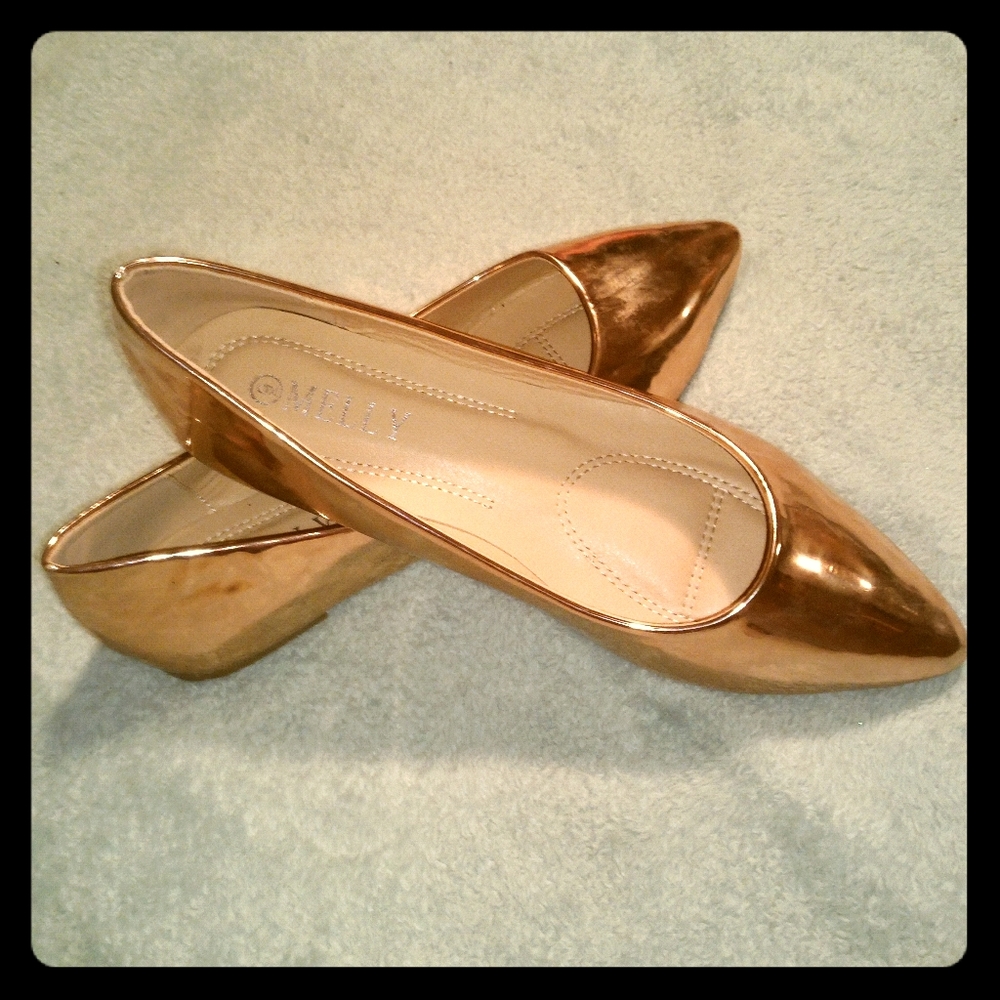 Women's flats